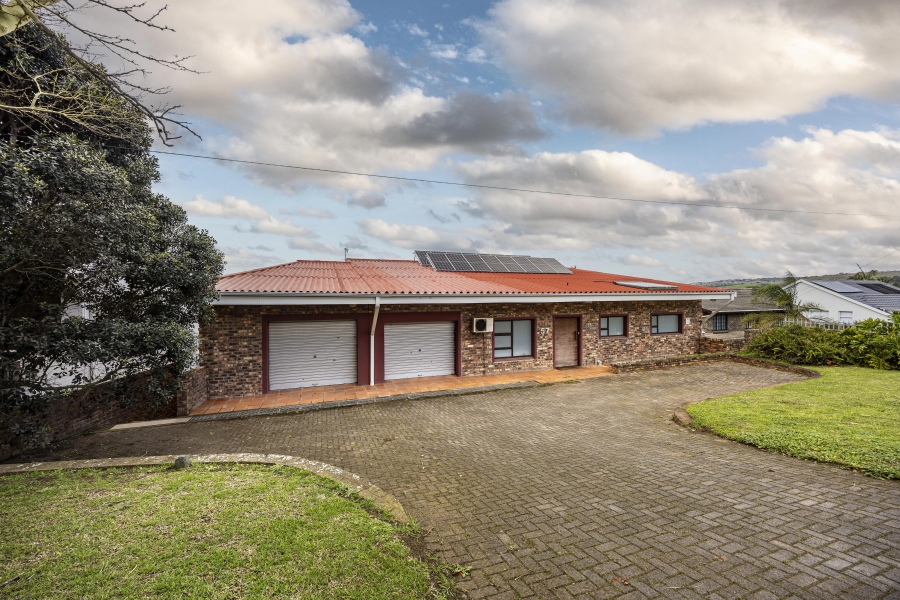 4 Bedroom Property for Sale in Cintsa East Eastern Cape